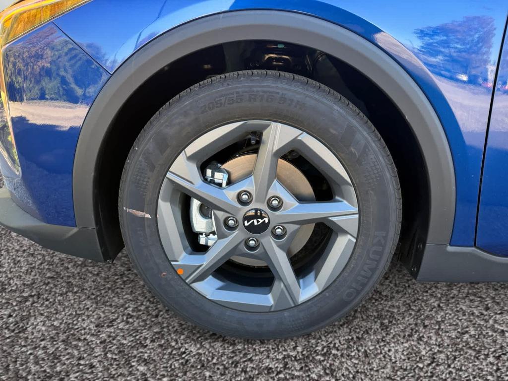 new 2025 Kia K4 car, priced at $23,035