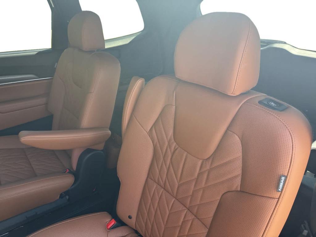 new 2025 Kia Telluride car, priced at $49,878