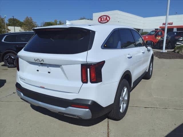 new 2025 Kia Sorento car, priced at $33,055