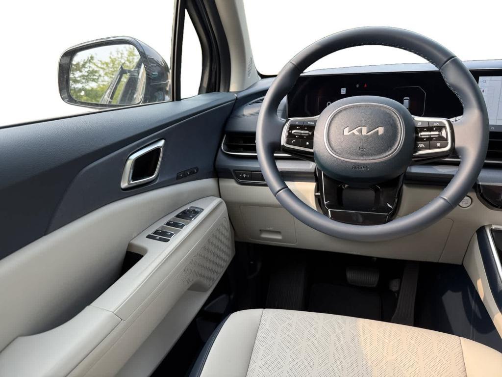 new 2026 Kia Carnival car, priced at $43,972