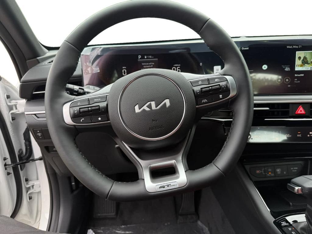 new 2025 Kia K5 car, priced at $32,301