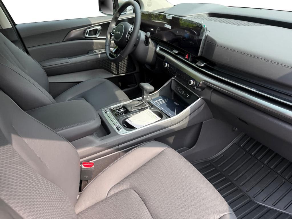 new 2026 Kia Carnival car, priced at $53,315