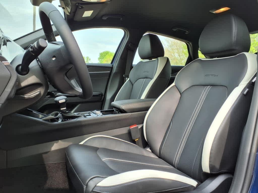 new 2025 Kia K5 car, priced at $28,679