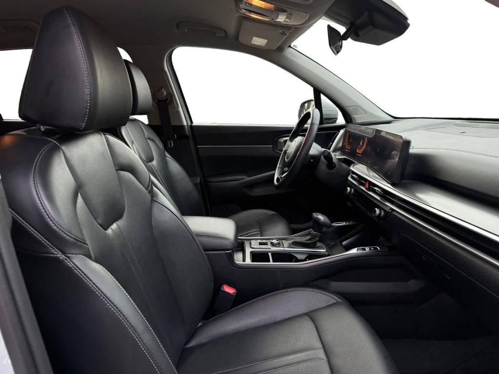 used 2024 Kia Sorento car, priced at $31,495