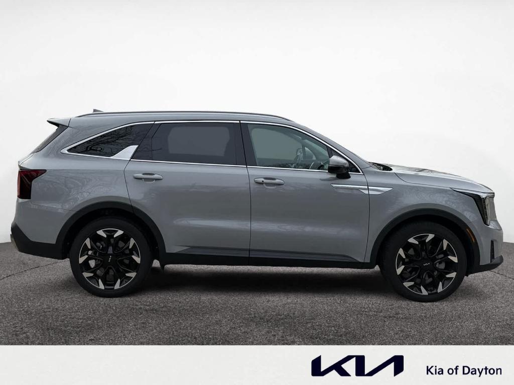 used 2024 Kia Sorento car, priced at $31,495