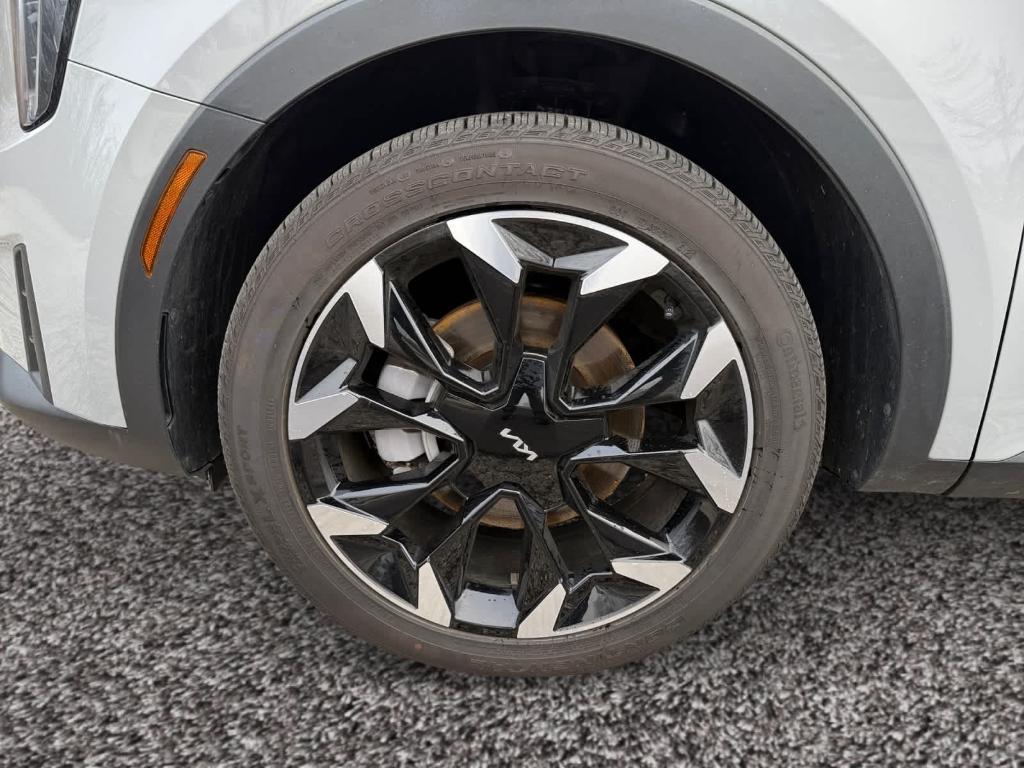 used 2024 Kia Sorento car, priced at $31,495