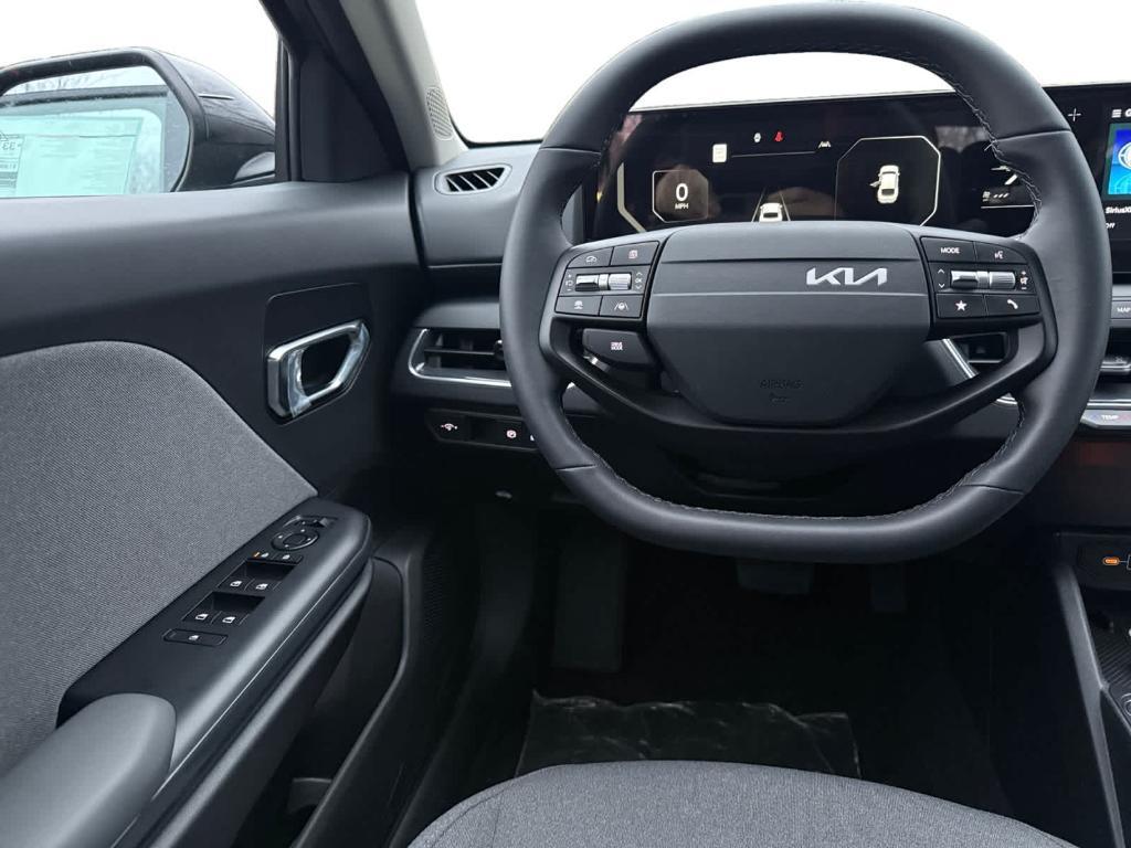 new 2025 Kia K4 car, priced at $23,385
