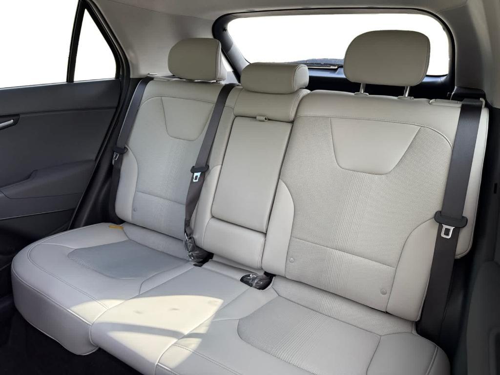 new 2025 Kia Niro car, priced at $29,861