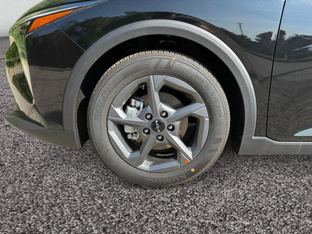 new 2025 Kia K4 car, priced at $23,015