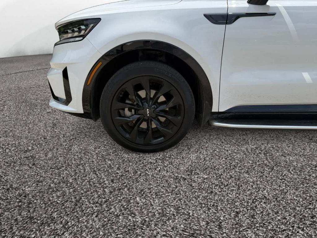 used 2022 Kia Sorento car, priced at $28,932