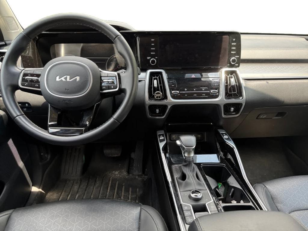 used 2022 Kia Sorento car, priced at $28,932