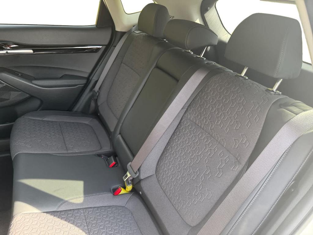 new 2026 Kia Seltos car, priced at $27,352