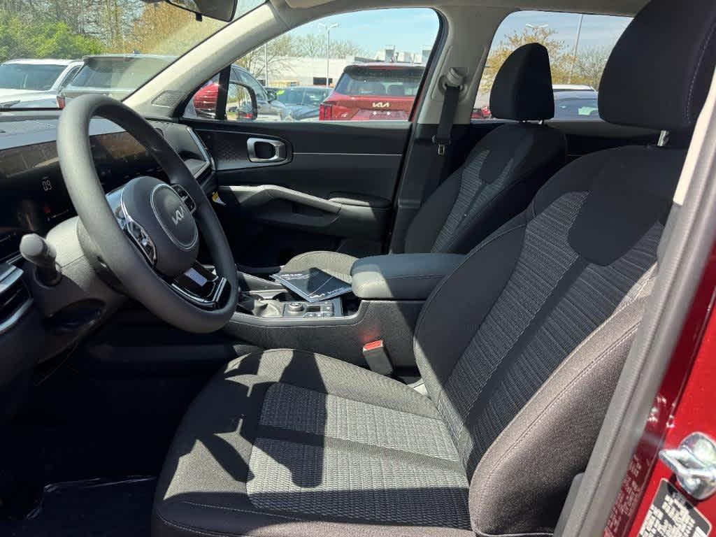 new 2025 Kia Sorento car, priced at $32,855