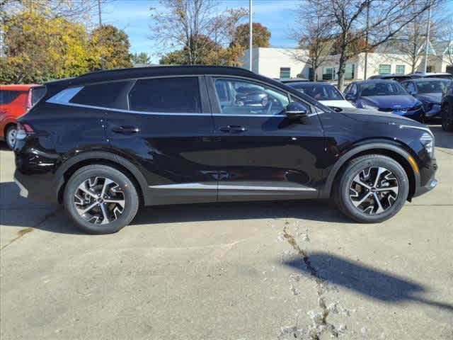 new 2025 Kia Sportage car, priced at $30,336