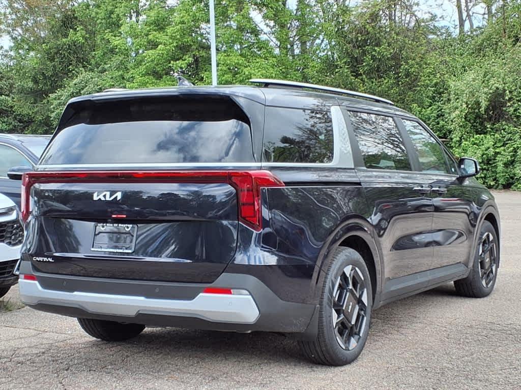 new 2025 Kia Carnival car, priced at $40,826