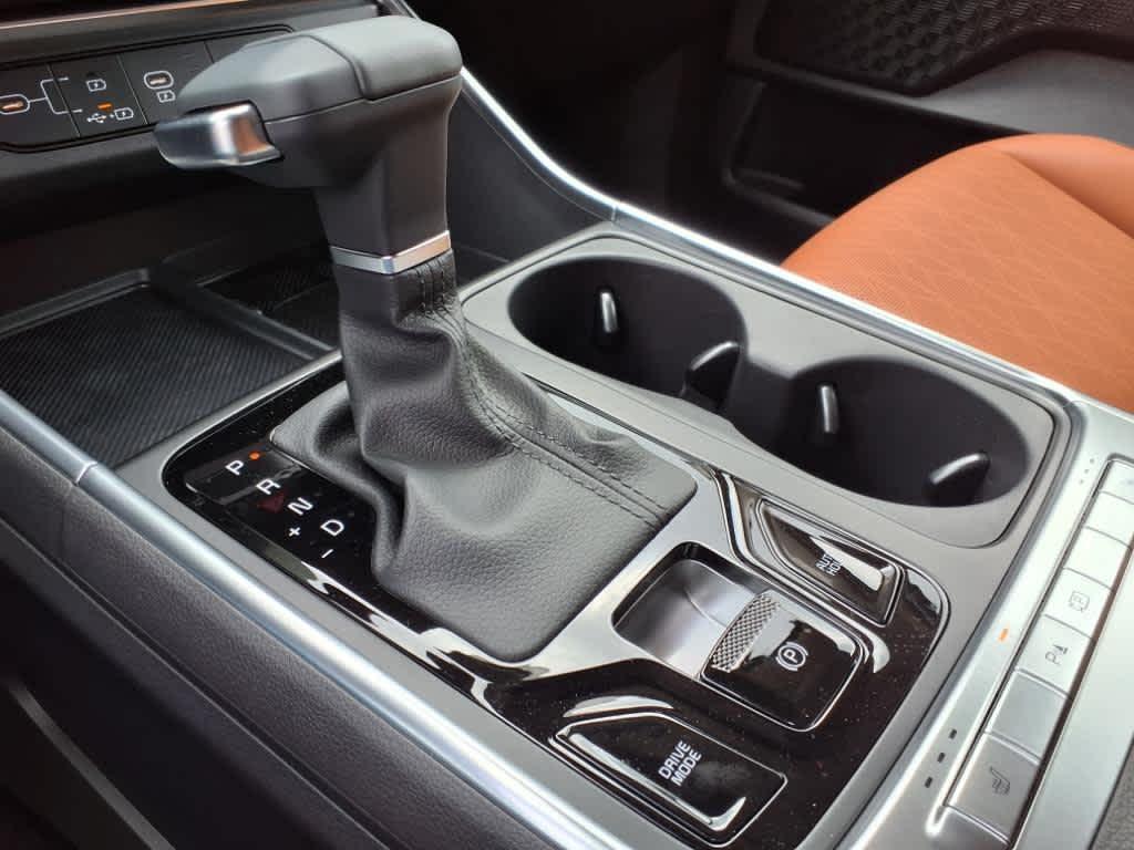 new 2025 Kia Carnival car, priced at $40,826