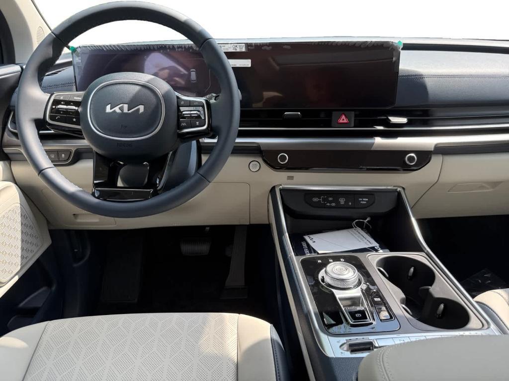 new 2026 Kia Carnival Hybrid car, priced at $49,148