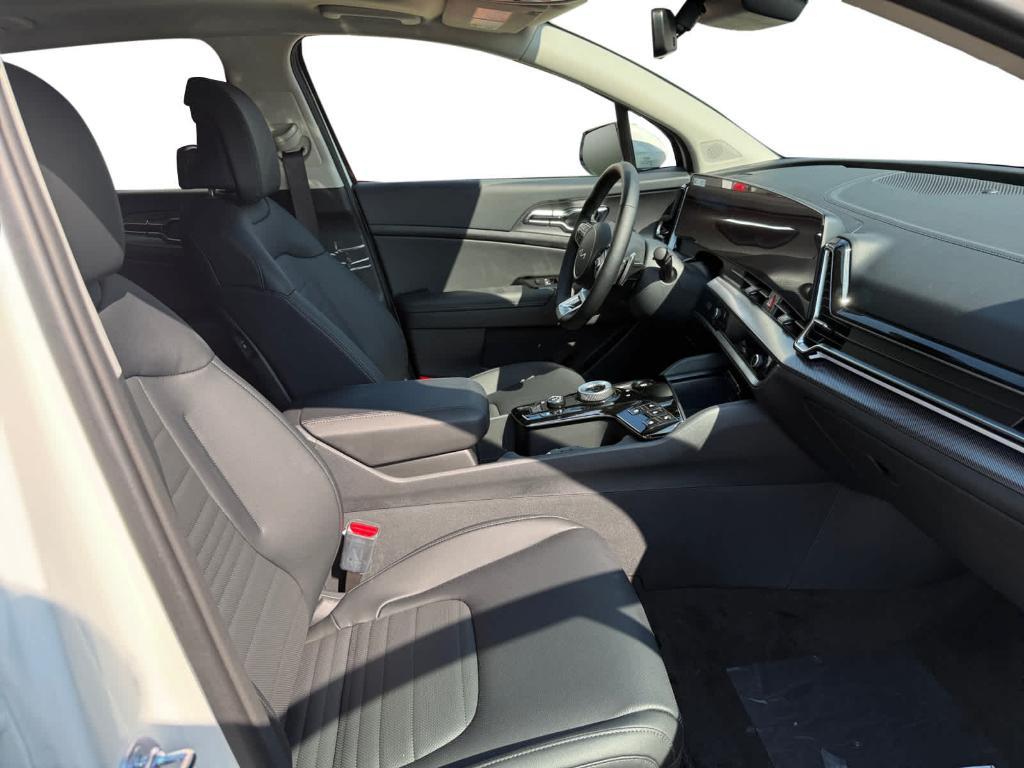 new 2025 Kia Sportage Hybrid car, priced at $40,125