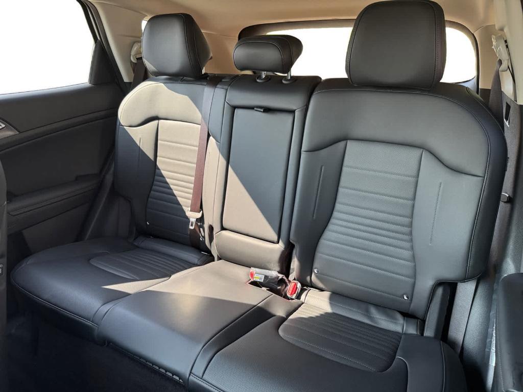 new 2025 Kia Sportage Hybrid car, priced at $40,125