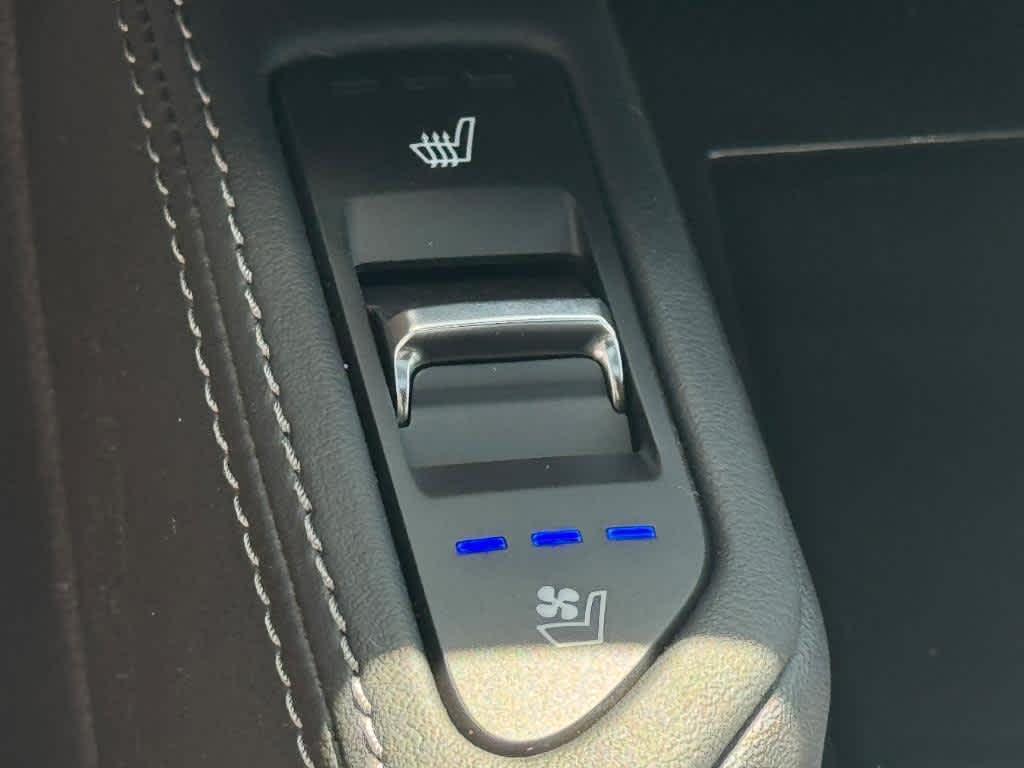 new 2025 Kia Telluride car, priced at $48,053