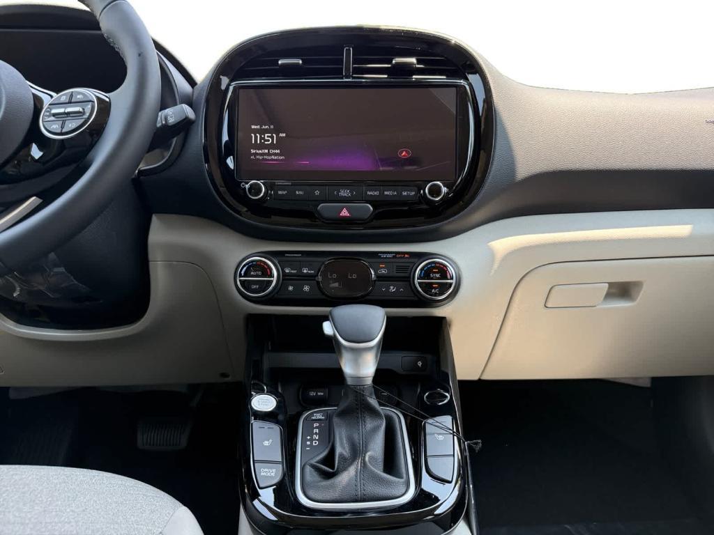 new 2025 Kia Soul car, priced at $25,139