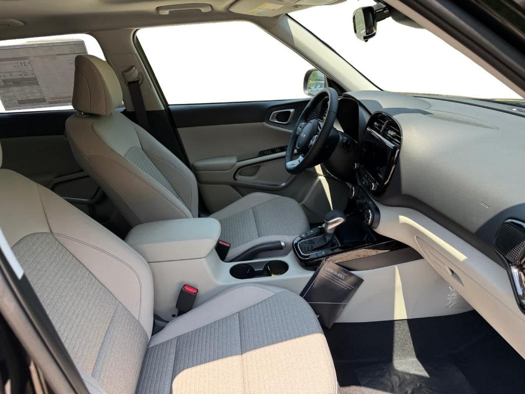 new 2025 Kia Soul car, priced at $25,139