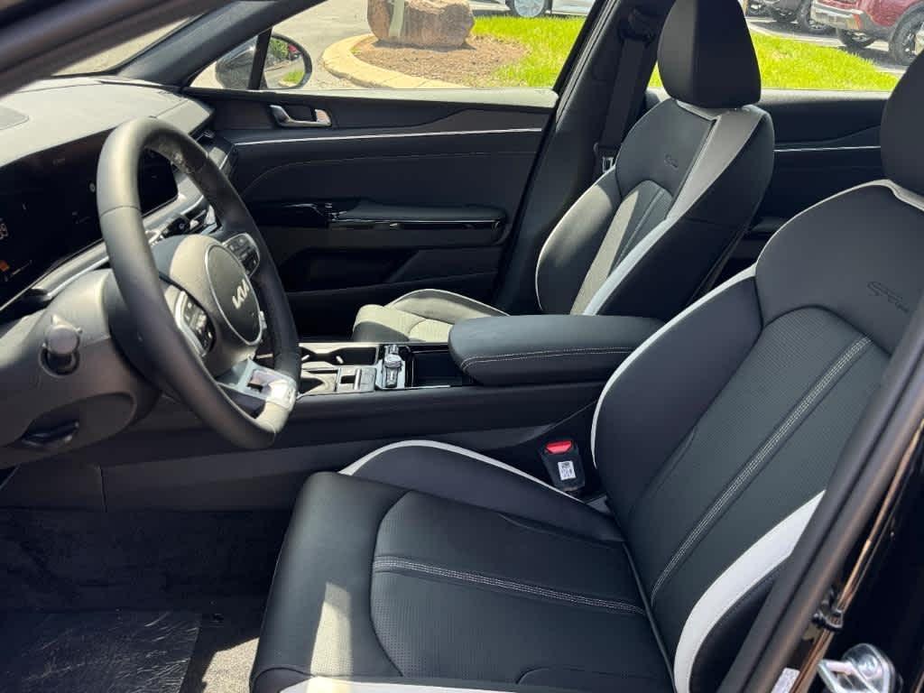 new 2025 Kia K5 car, priced at $30,231