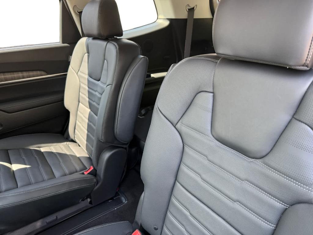 new 2025 Kia Telluride car, priced at $50,948