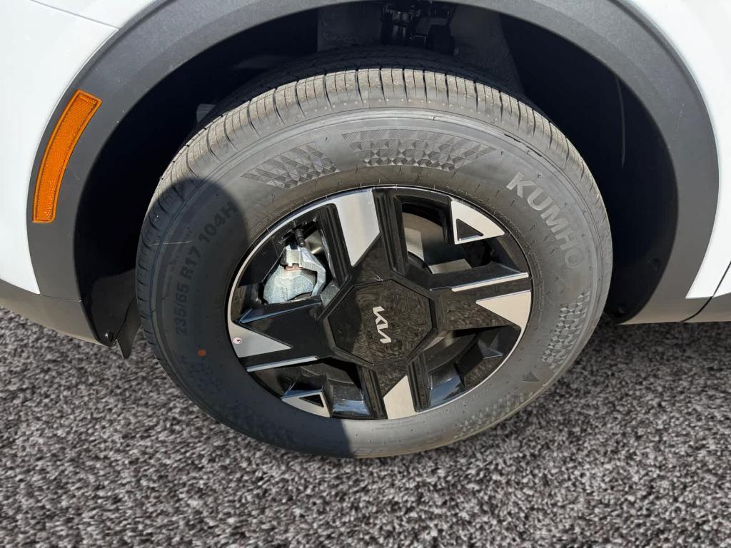 new 2026 Kia Sportage car, priced at $30,261
