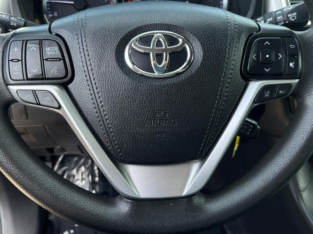 used 2019 Toyota Highlander car, priced at $21,949