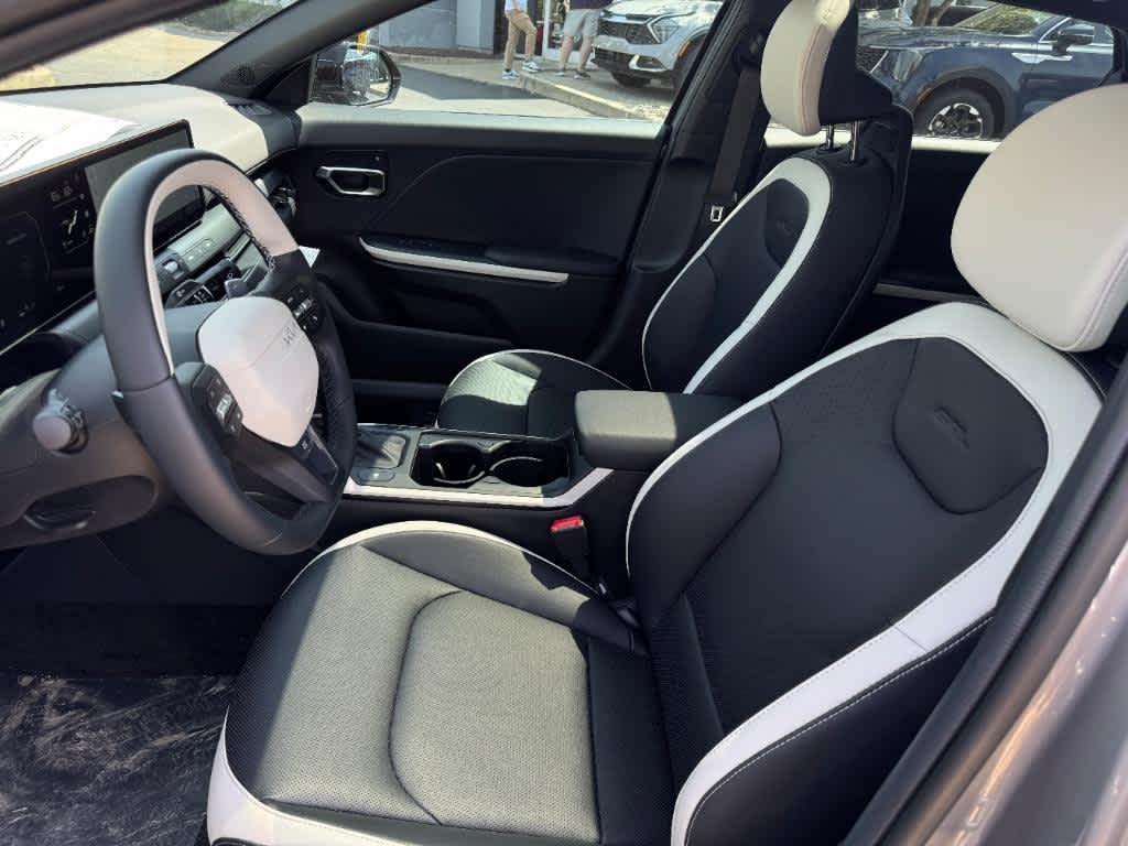 new 2025 Kia K4 car, priced at $27,508
