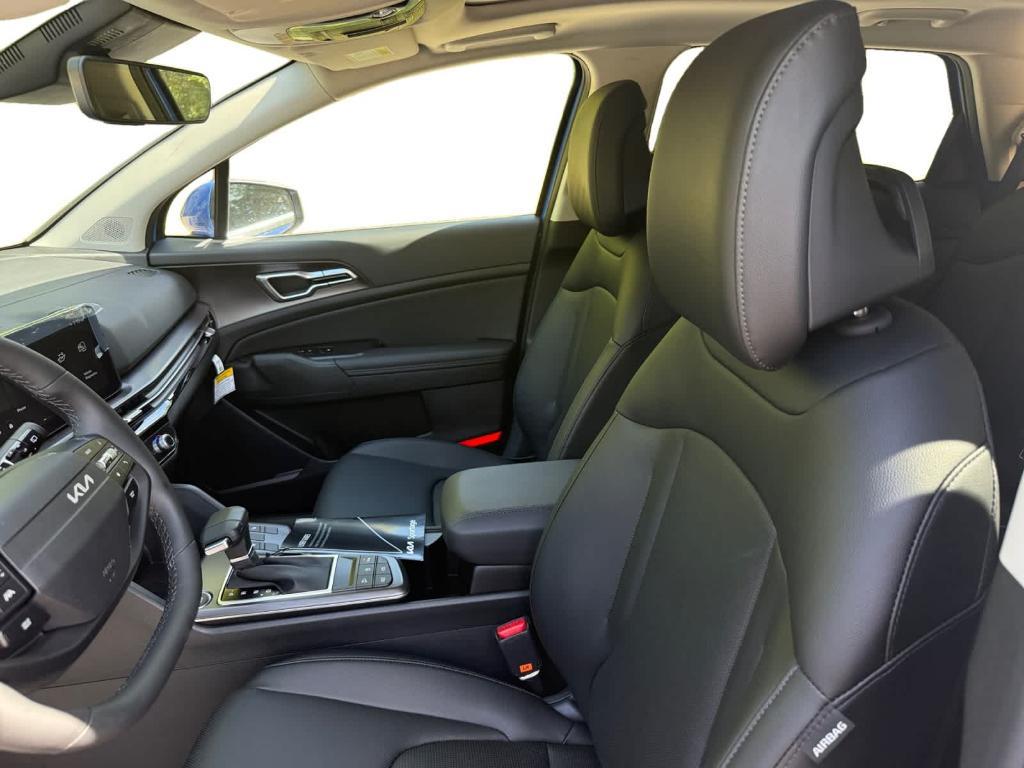 new 2026 Kia Sportage car, priced at $32,661