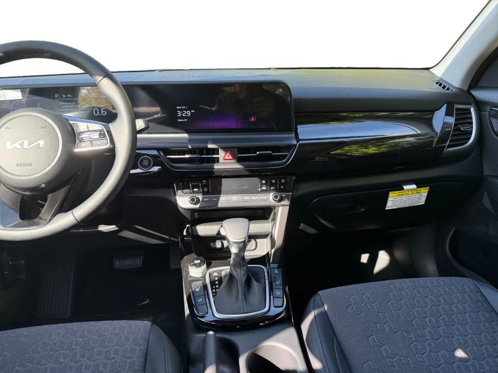 new 2026 Kia Seltos car, priced at $27,180