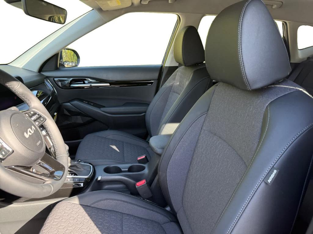 new 2026 Kia Seltos car, priced at $27,180