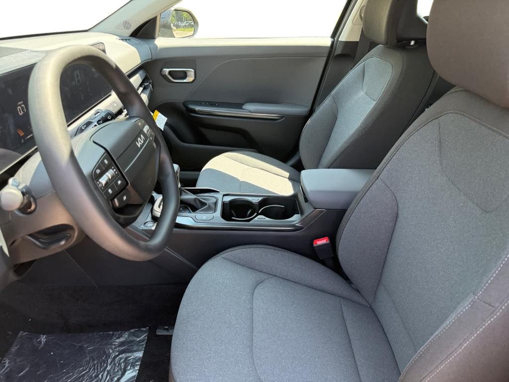 new 2025 Kia K4 car, priced at $23,015