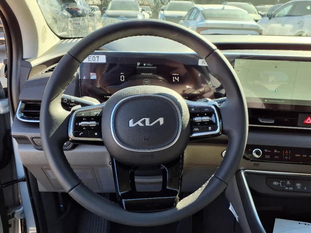new 2025 Kia Carnival Hybrid car, priced at $43,821