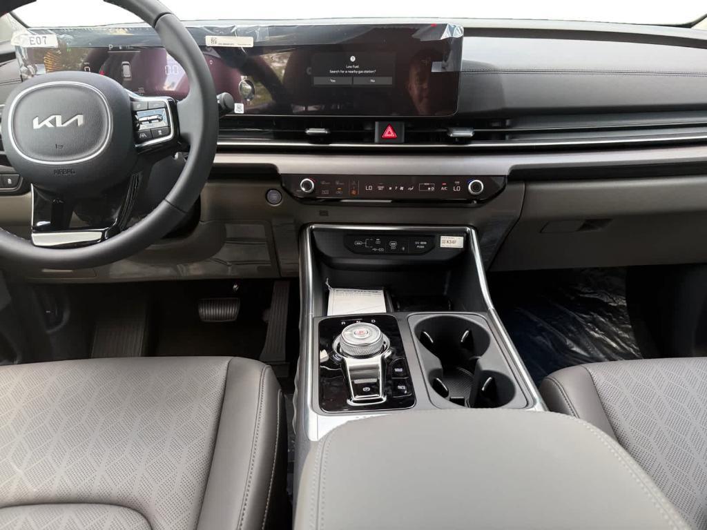 new 2025 Kia Carnival Hybrid car, priced at $42,247
