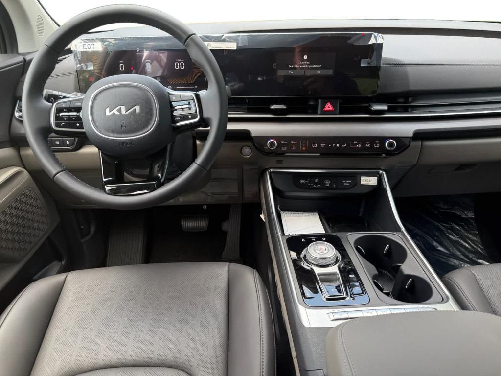new 2025 Kia Carnival Hybrid car, priced at $42,247
