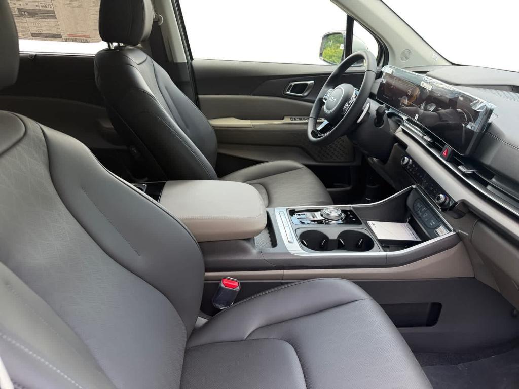 new 2025 Kia Carnival Hybrid car, priced at $42,247