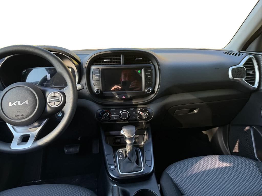 new 2025 Kia Soul car, priced at $21,123