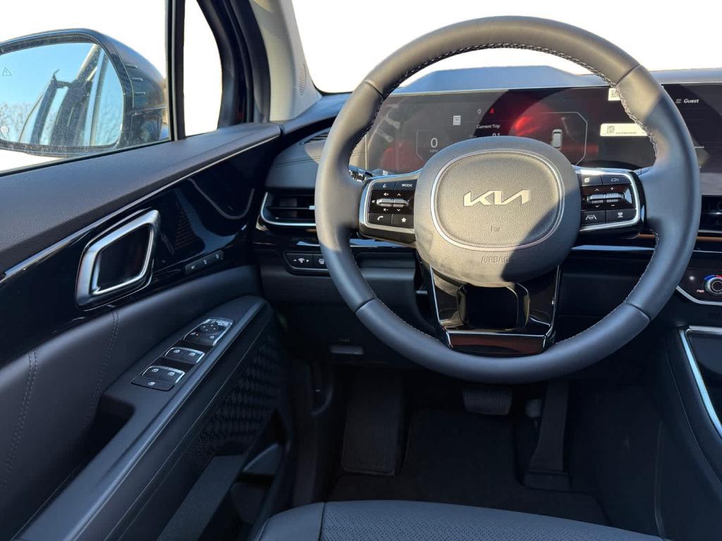 new 2026 Kia Carnival Hybrid car, priced at $55,365