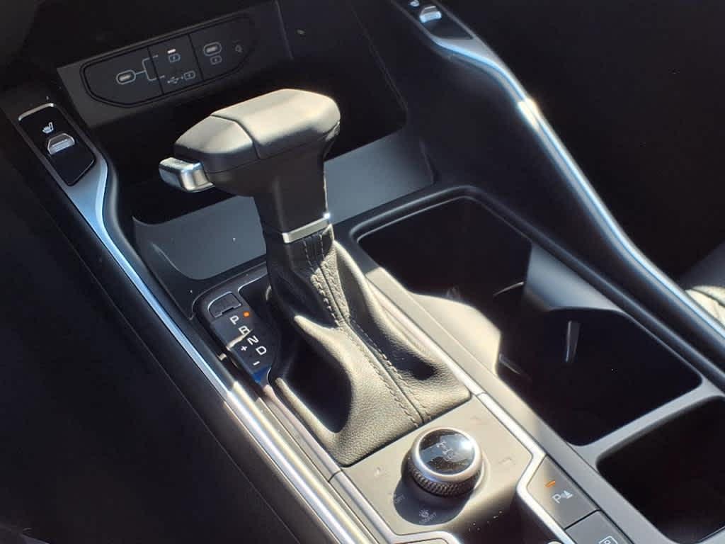 new 2025 Kia Sorento car, priced at $40,434