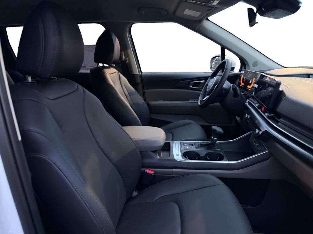 new 2026 Kia Carnival car, priced at $41,265