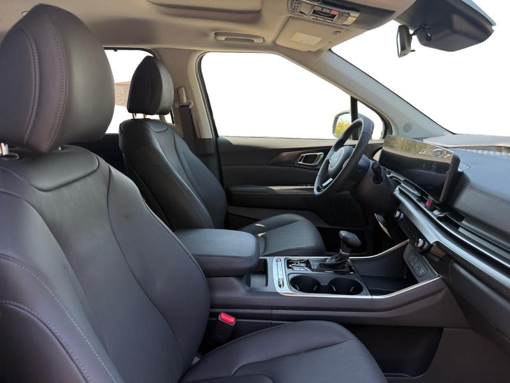 new 2026 Kia Carnival car, priced at $46,450