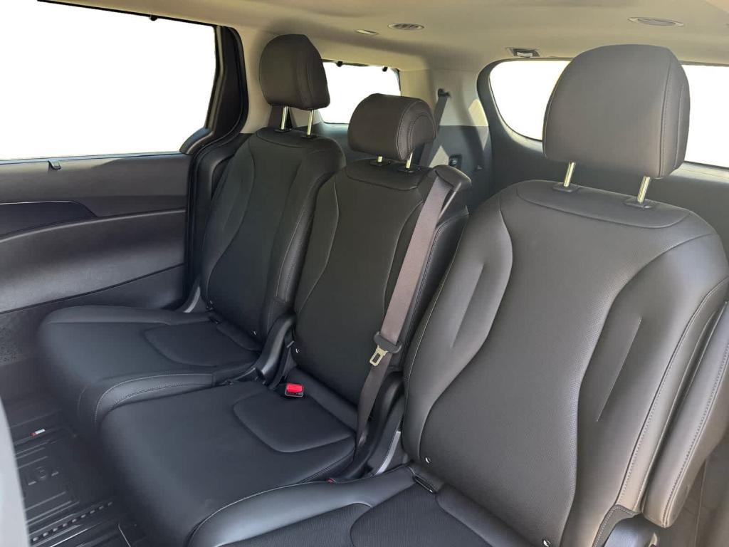 new 2026 Kia Carnival car, priced at $46,450