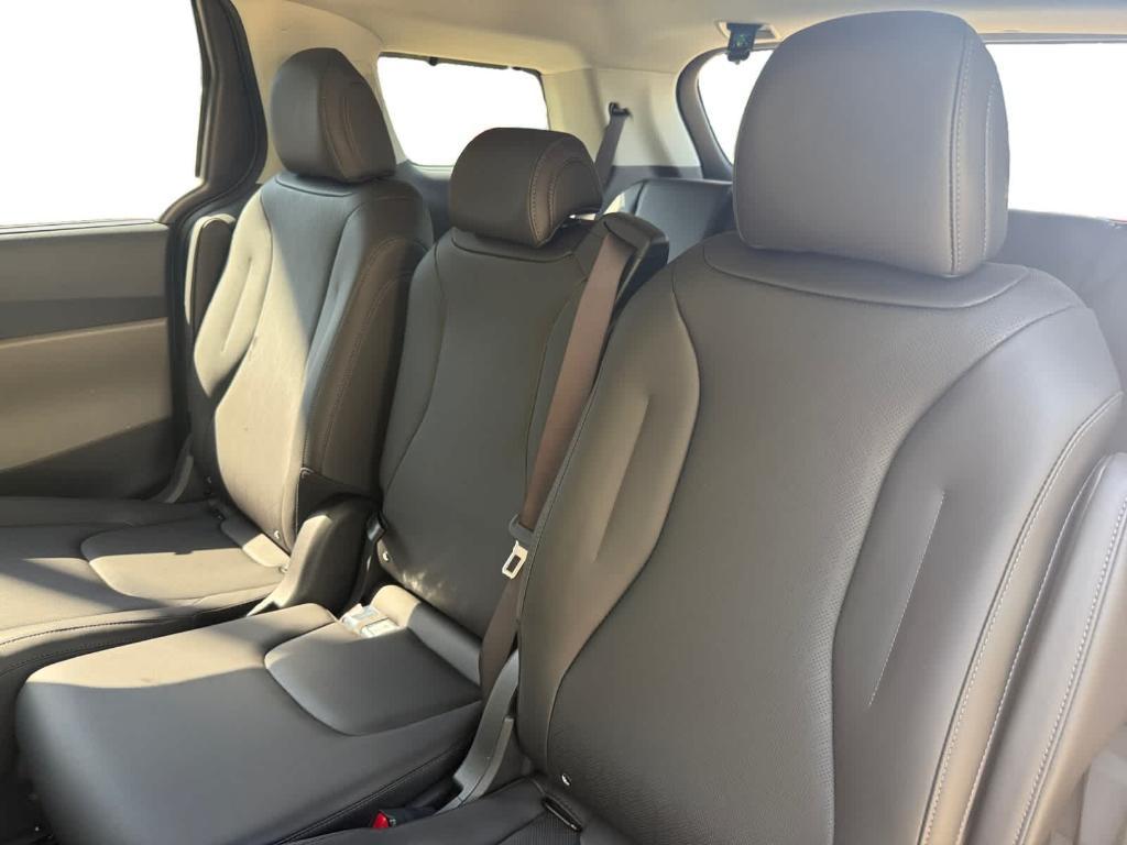 new 2026 Kia Carnival Hybrid car, priced at $43,073