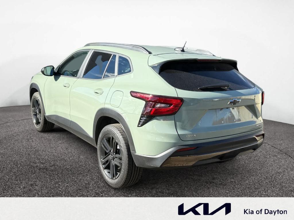 used 2025 Chevrolet Trax car, priced at $23,812