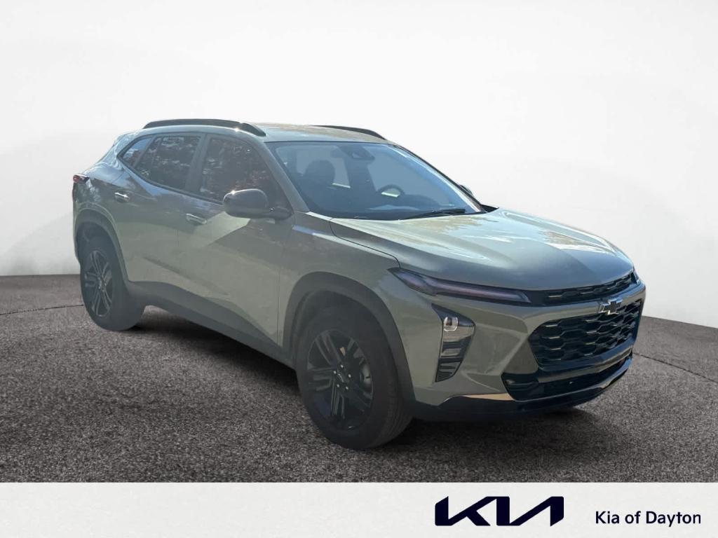 used 2025 Chevrolet Trax car, priced at $23,812