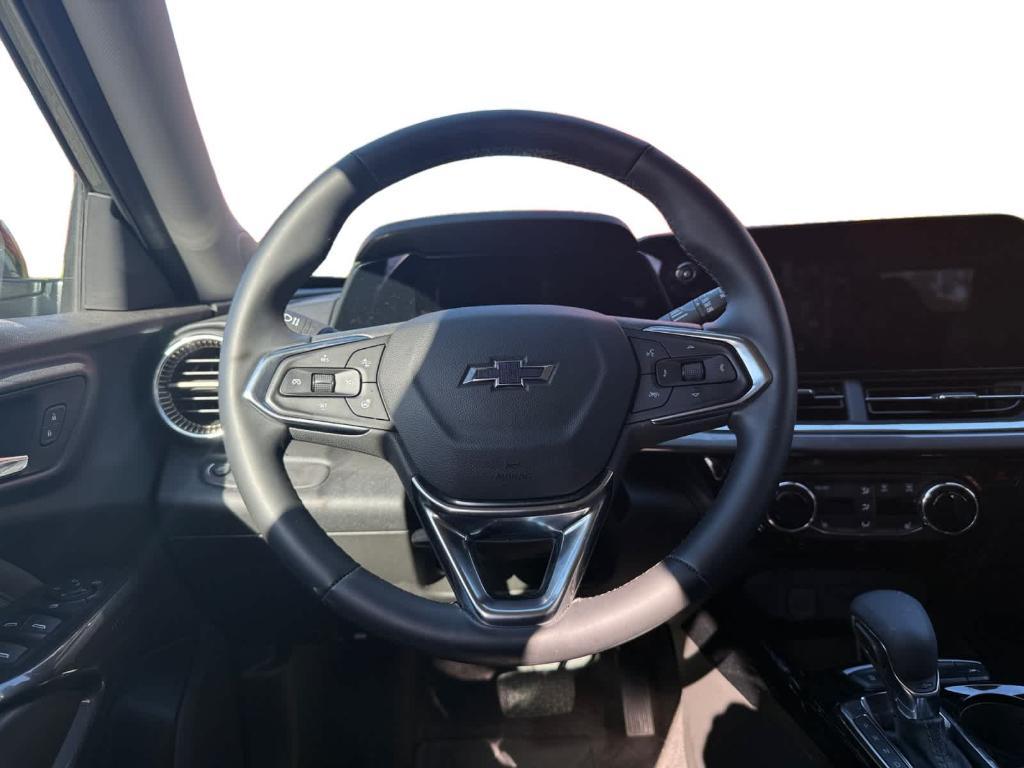 used 2025 Chevrolet Trax car, priced at $23,812