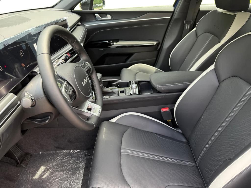 new 2025 Kia K5 car, priced at $31,883